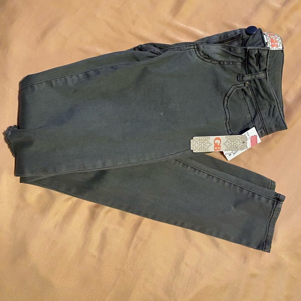 GB Gray skinny jeans Juniors Sz 1